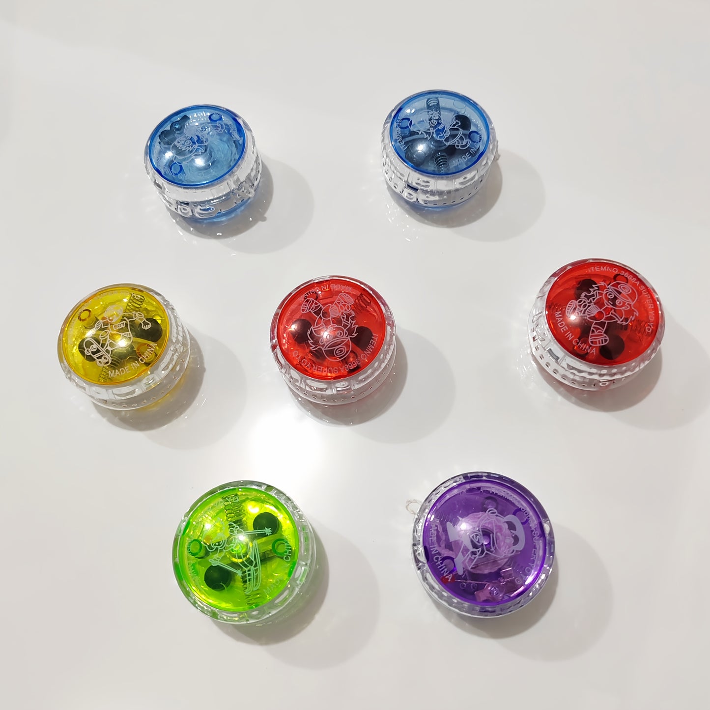 Luminous yo yo, cute bright colored yo yo - perfect for classroom prizes, holiday gifts such as Christmas, Halloween, or Thanksgiving